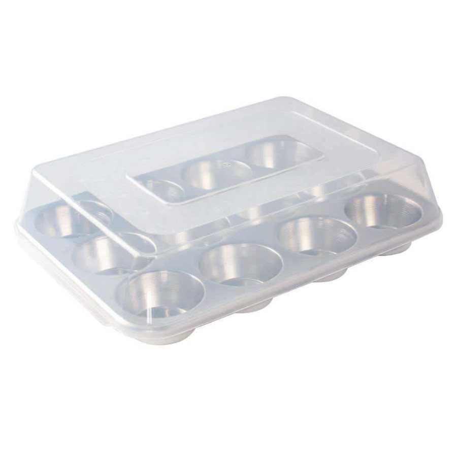 Baking Sheets * | 12-Cup Muffin Pan With High-Domed Lid By Nordic Ware