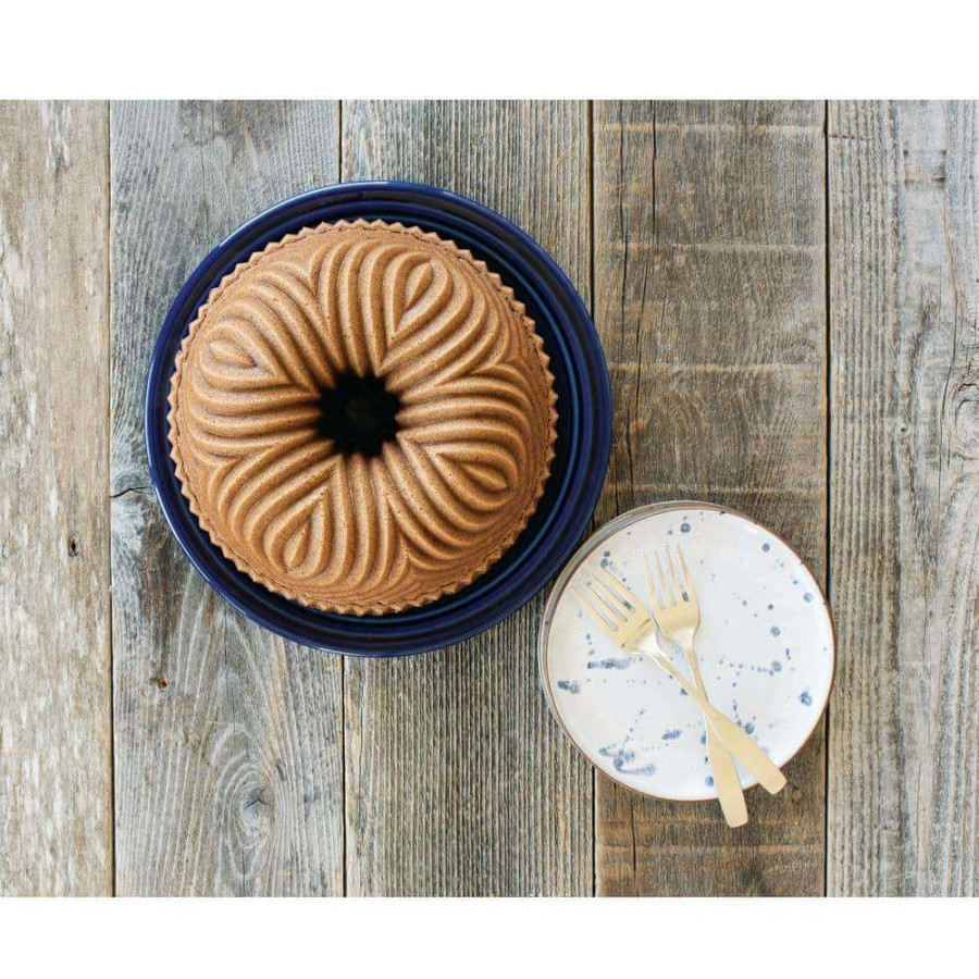 Cake Pans * | Bavaria Fluted Cake Pan By Nordic Ware